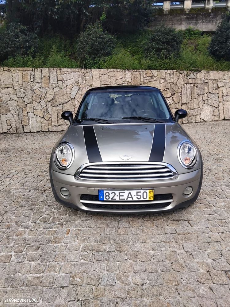 MINI 3 Portas Cooper D - 2