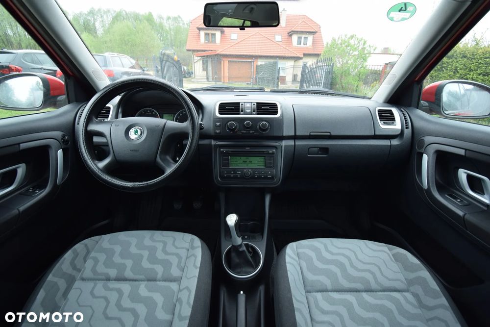 Skoda Fabia 1.2 HTP Ambiente - 17