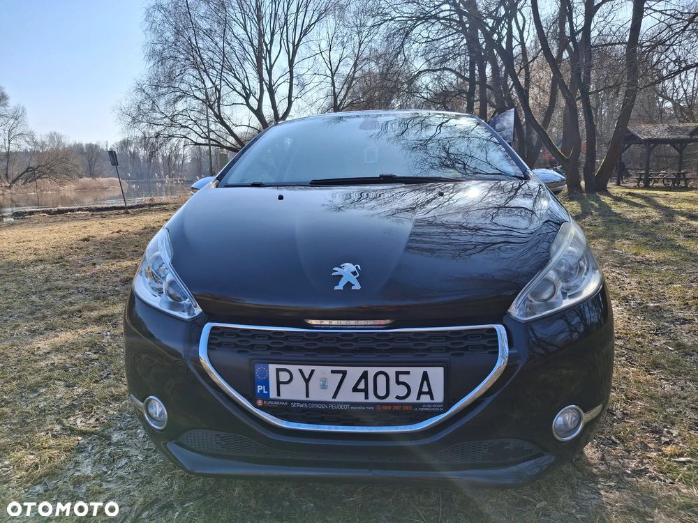 Peugeot 208 e-HDi 92 Stop&Start Allure - 14