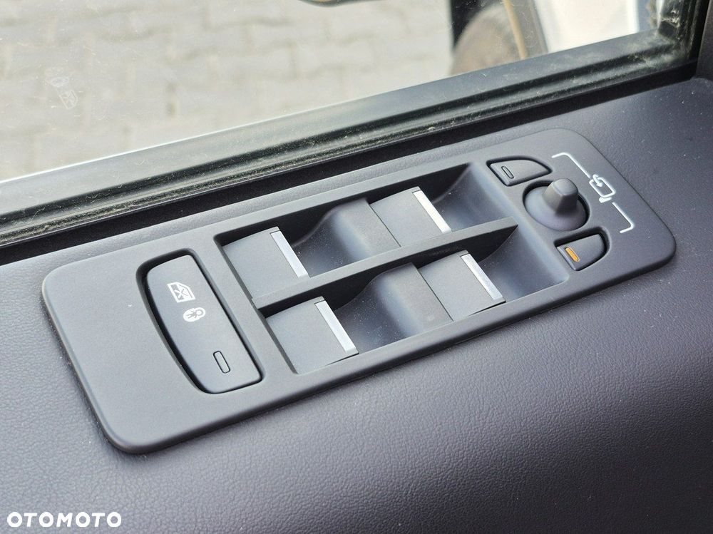 Land Rover Discovery Sport - 18