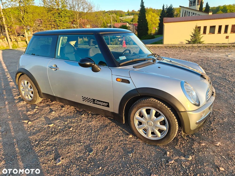 MINI Cooper Standard - 21