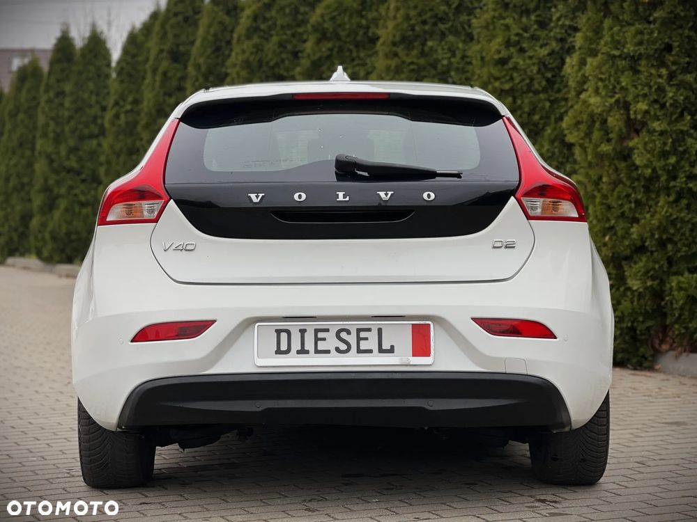 Volvo V40 D2 Momentum - 19