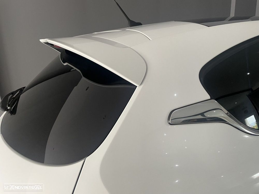 Peugeot 208 1.6 e-HDi Allure - 13