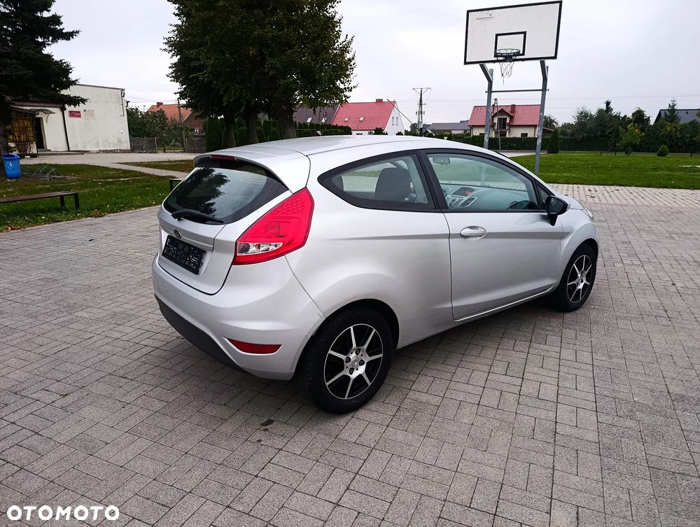 Ford Fiesta 1.25 Ambiente - 3