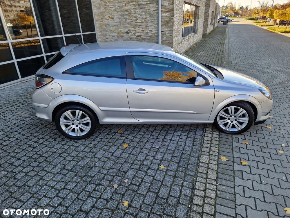 Opel Astra GTC 1.6 Catch me - 5