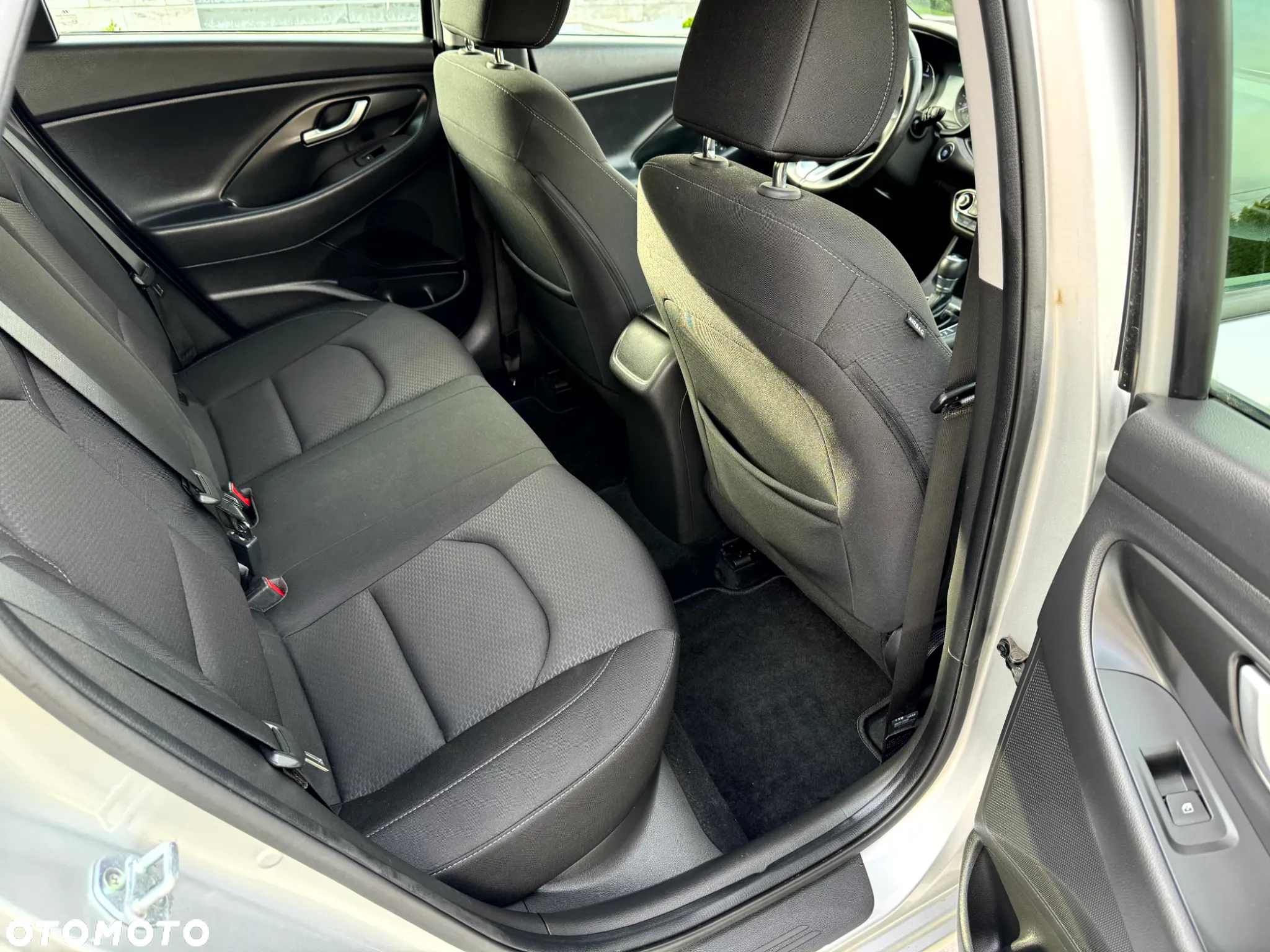 Hyundai i30 Kombi 1.6 CRDI DCT YES - 14