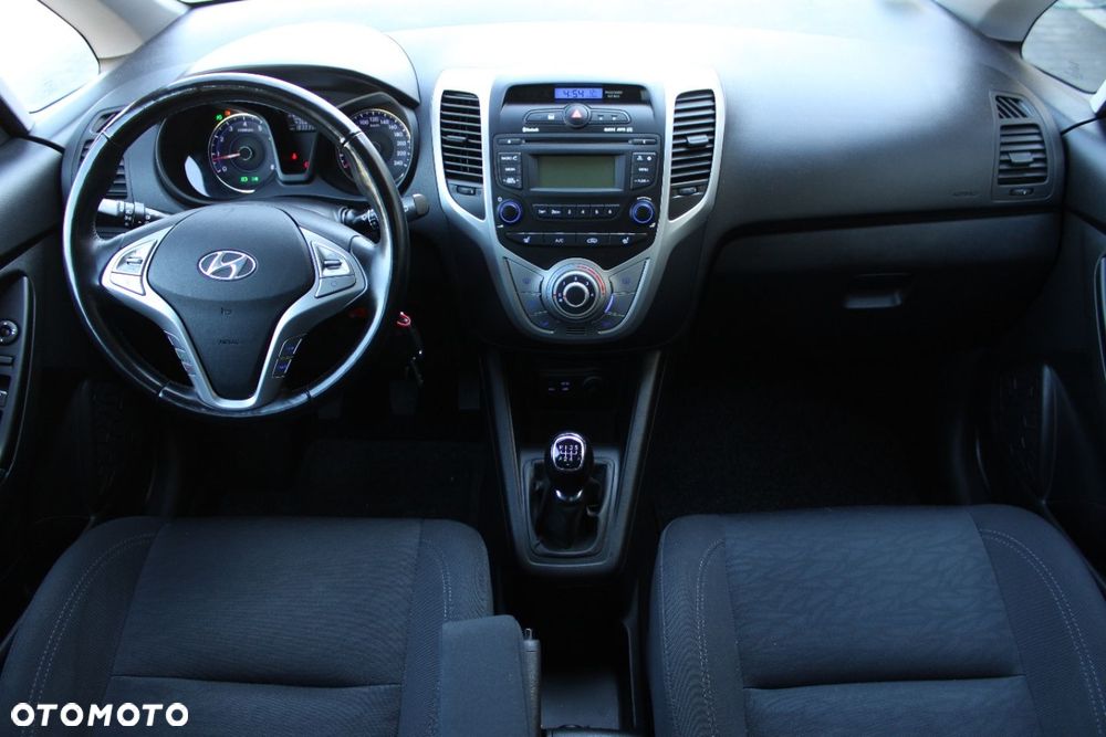 Hyundai ix20 - 25