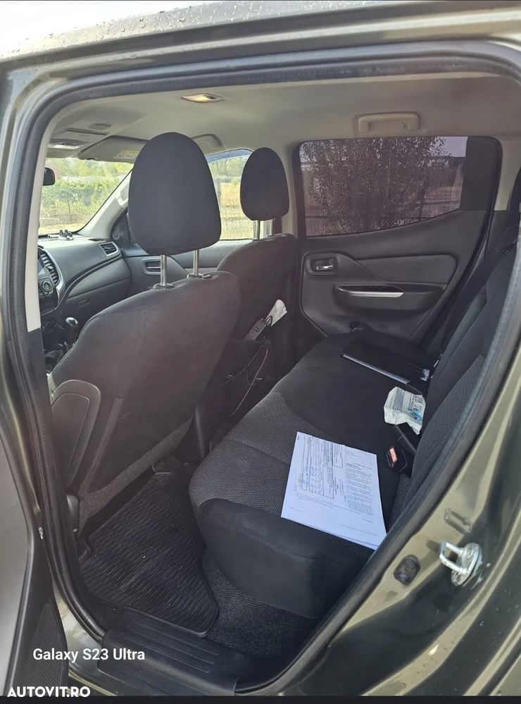 Mitsubishi L200 Double Cab 2.4 DI-D M/T Intense - 6