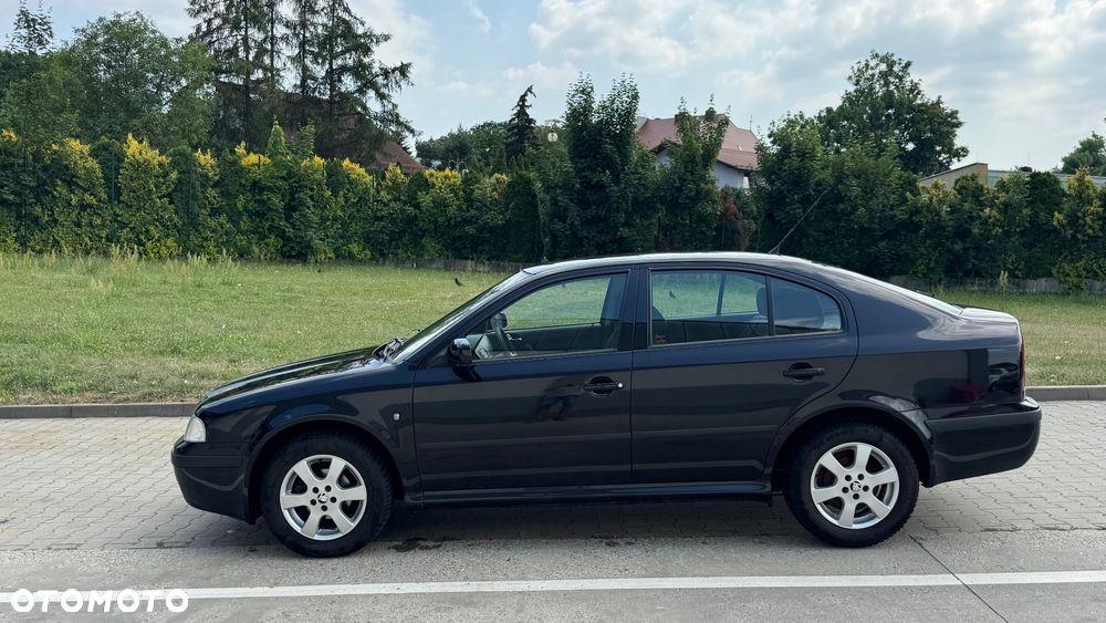 Skoda Octavia 1.6 Tour - 3