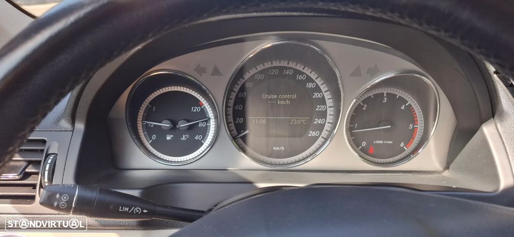 Mercedes-Benz C 200 Station CDI DPF BlueEFFICIENCY Avantgarde - 16