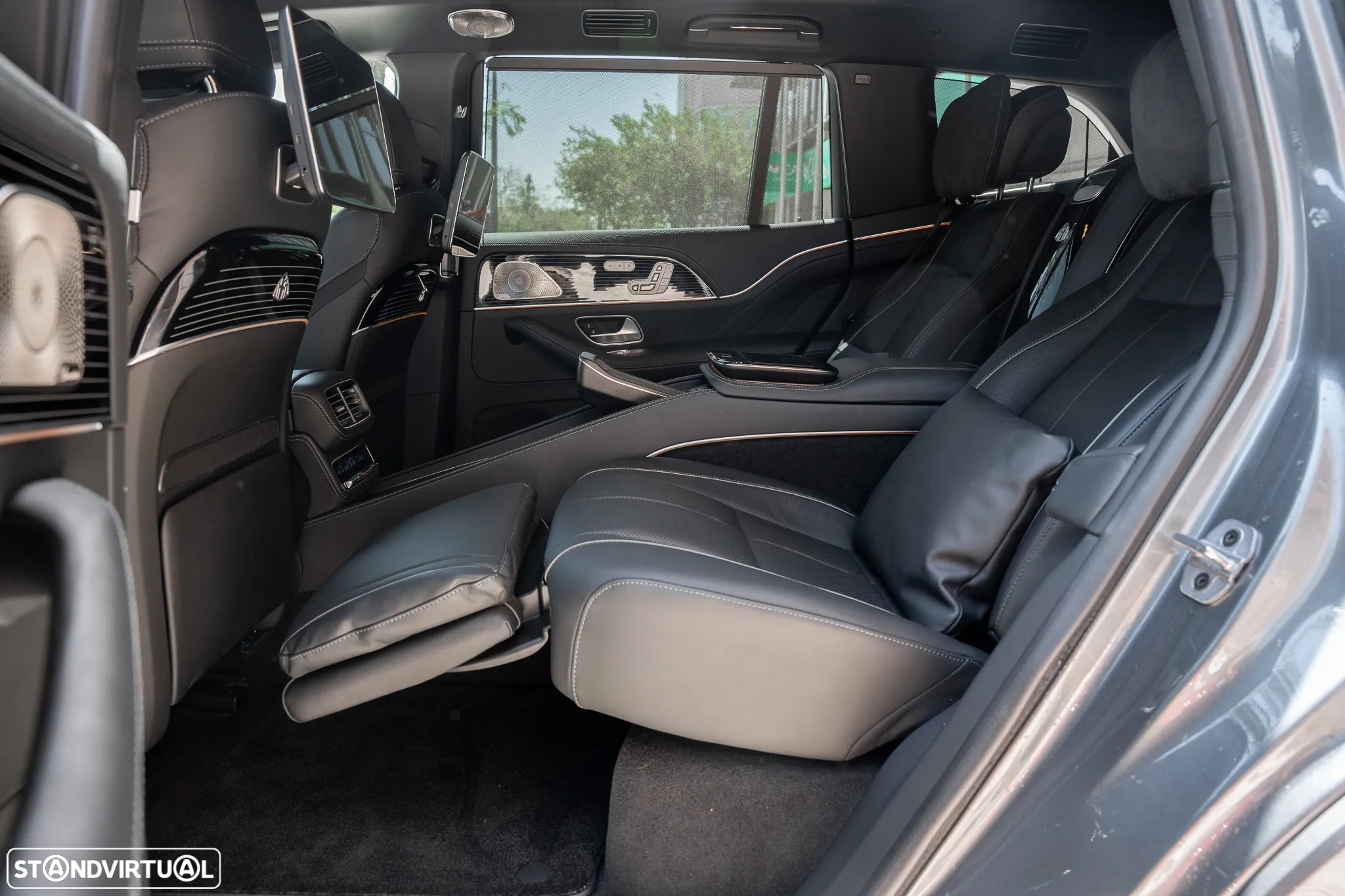 Mercedes-Benz GLS 600 Maybach 4Matic - 19