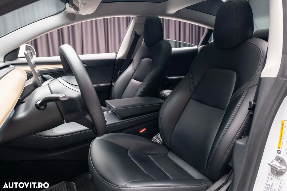 Tesla Model 3 Performance - 13