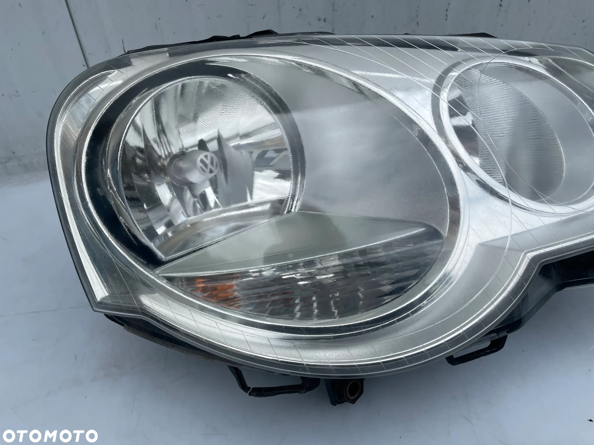 LAMPA PRAWY PRZÓD VW POLO IV 9N LIFT 6Q1941008AK - 2