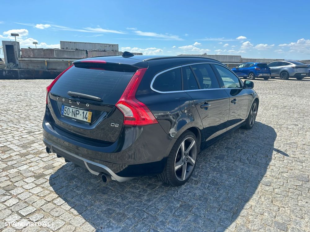 Volvo V60 1.6 D2 Drive R-Design Start/Stop - 3