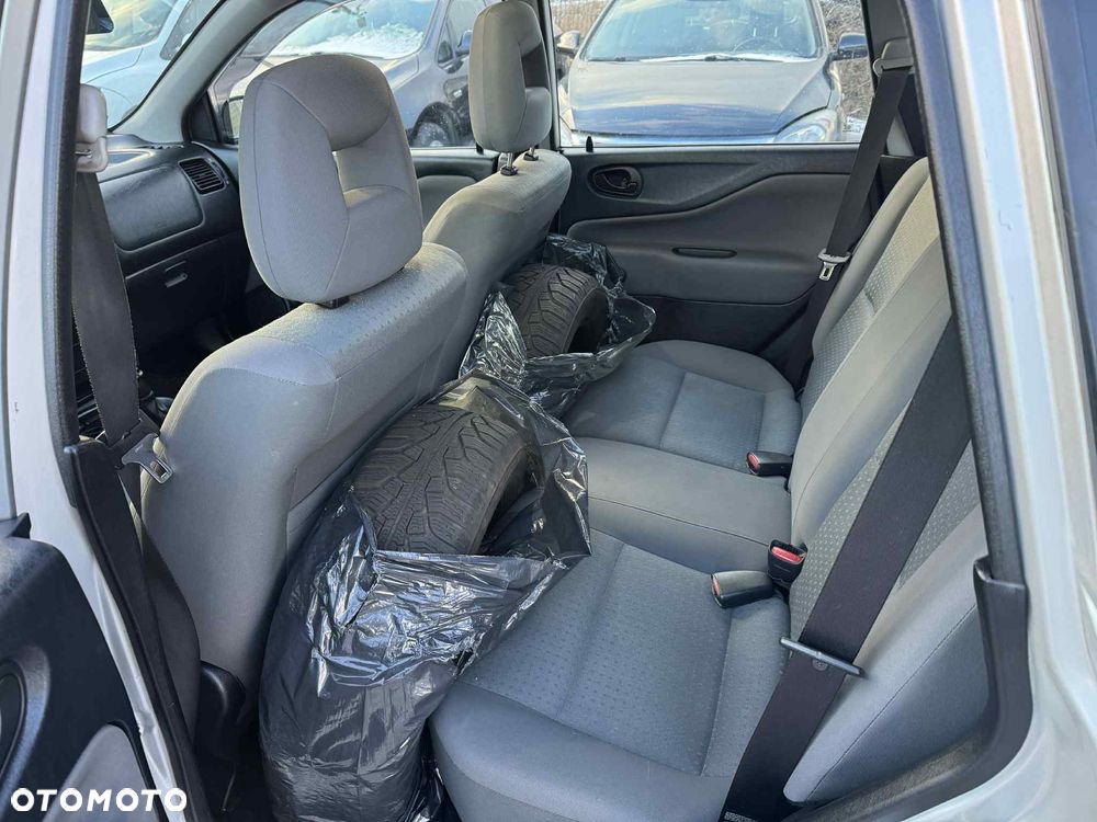 Mitsubishi Space Star 1.6 Family - 9