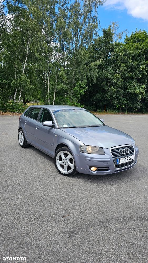 Audi A3 Sportback - 1