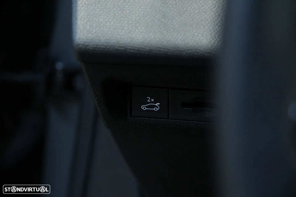 Peugeot 408 1.2 PureTech GT EAT8 - 12