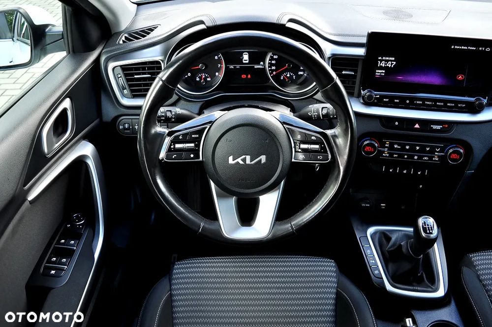 Kia Ceed 1.5 T-GDI Business Line Plus - 16