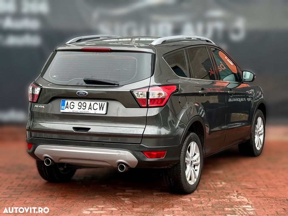 Ford Kuga - 4