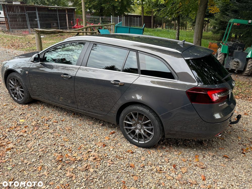 Opel Insignia 2.0 ECOTEC DI Turbo 4x4 Sport - 6