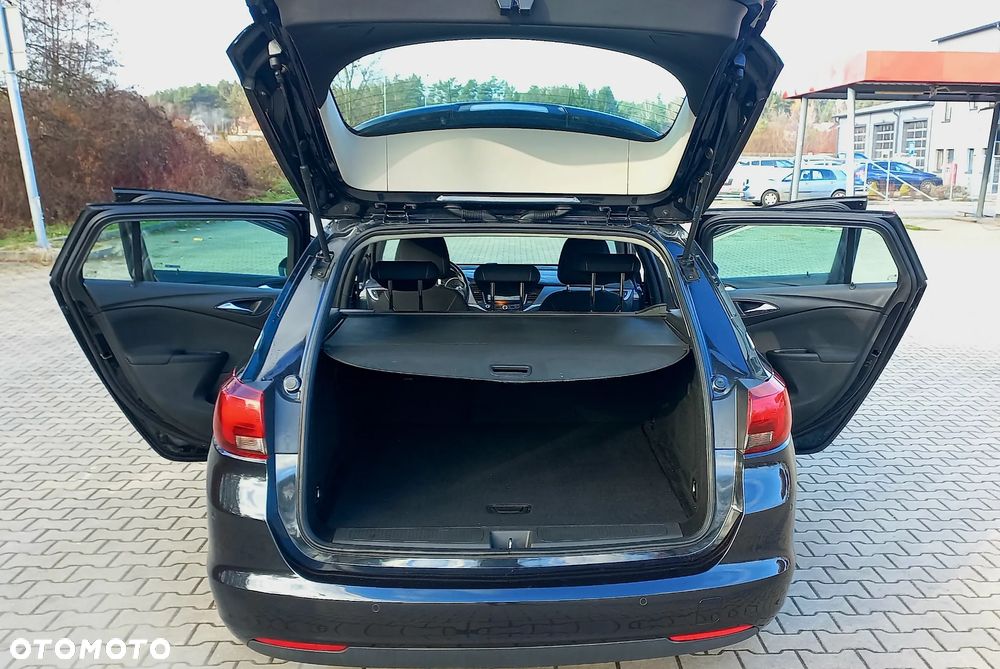 Opel Astra 1.4 Turbo Edition - 11