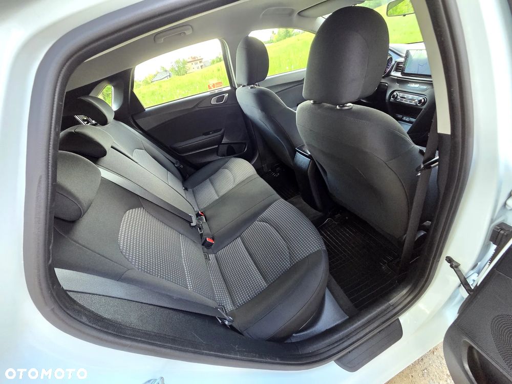 Kia Ceed 1.4 M - 27