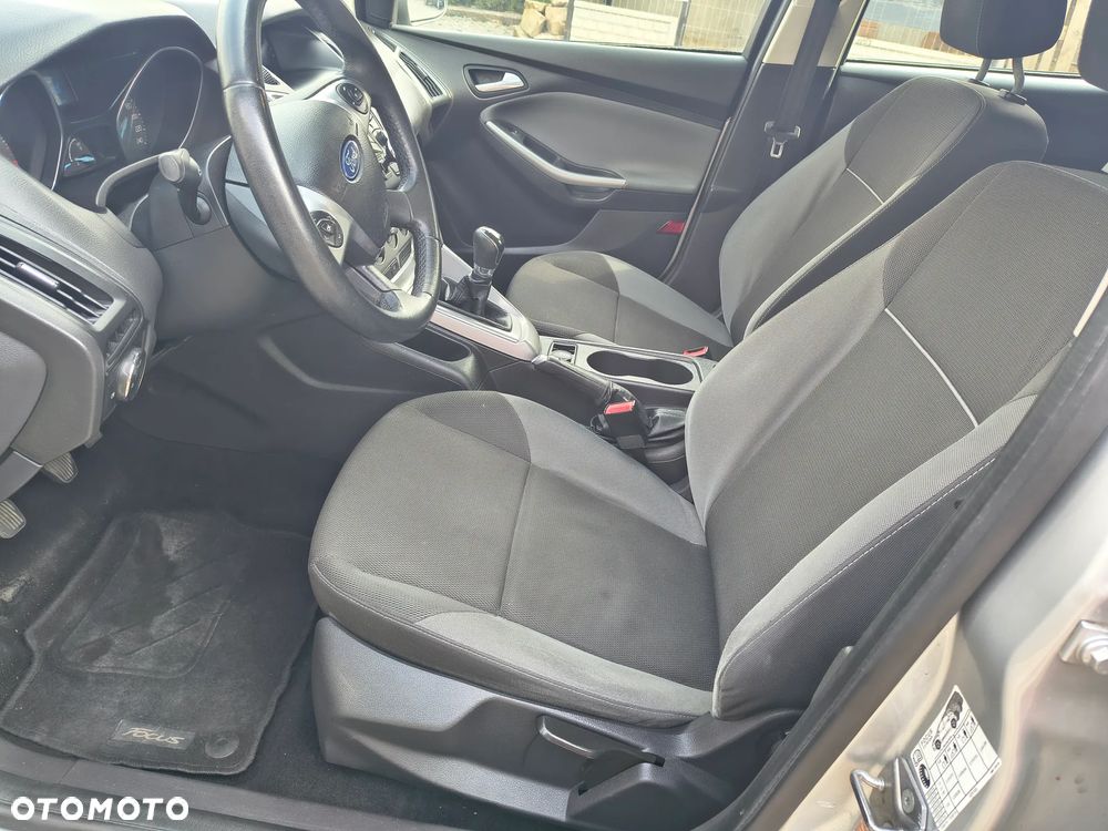 Ford Focus 1.6 Trend - 12