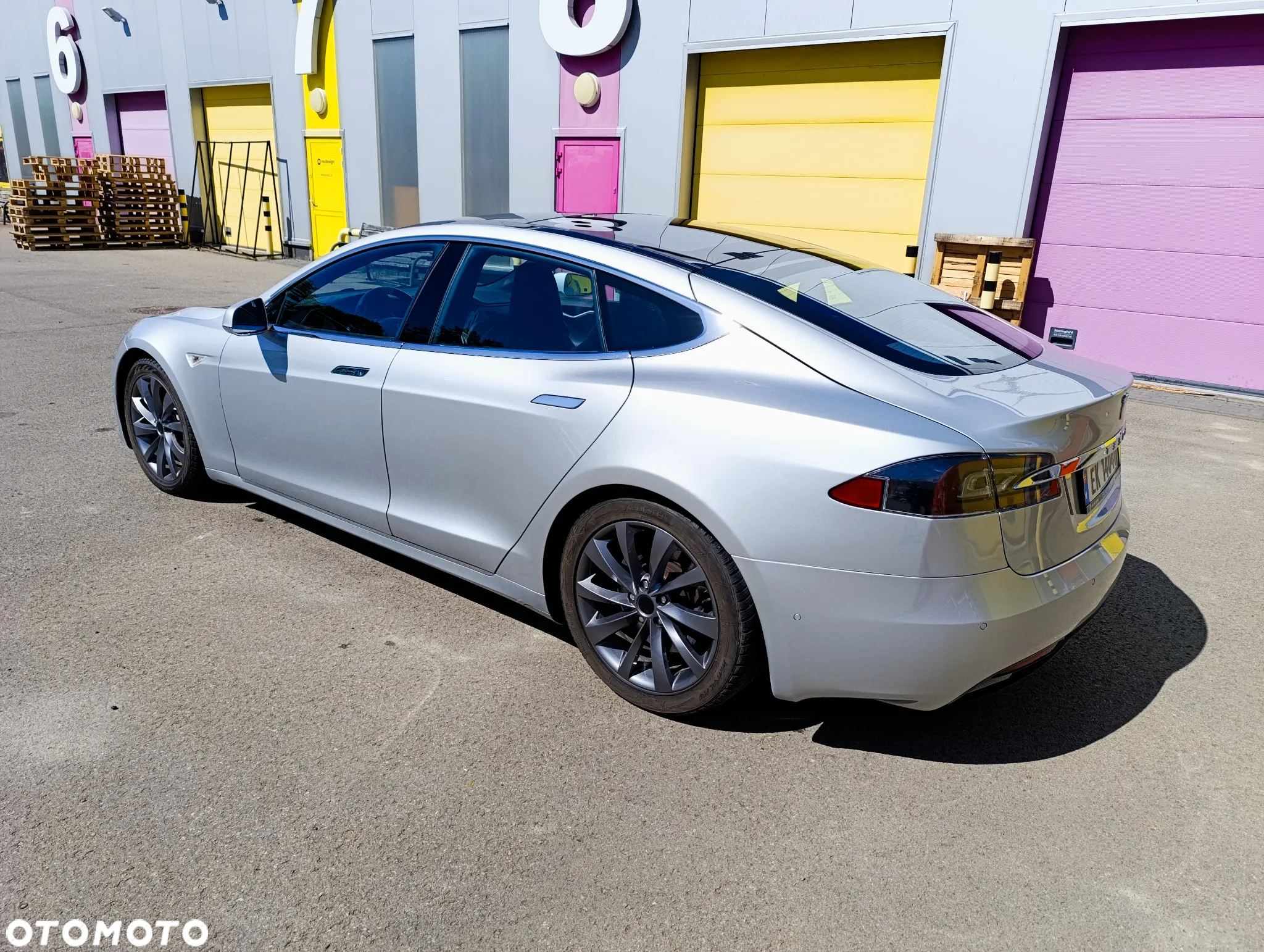 Tesla Model S Long Range Plus - 5