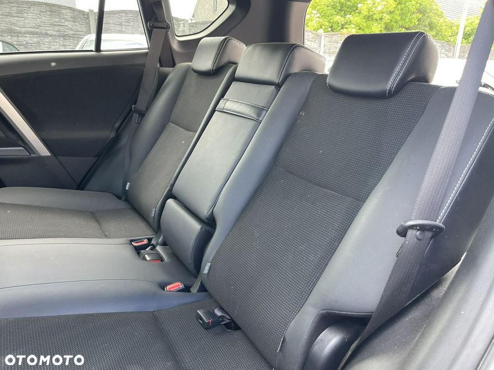 Toyota RAV4 Hybrid Style 4x4 - 17