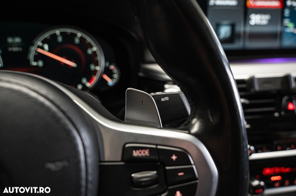 BMW Seria 5 540d xDrive Aut. - 24