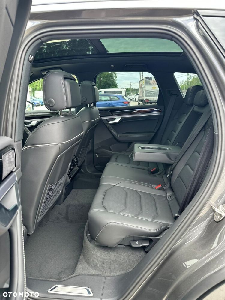 Volkswagen Touareg 3.0 V6 TDI SCR 4Mot R-Line - 18