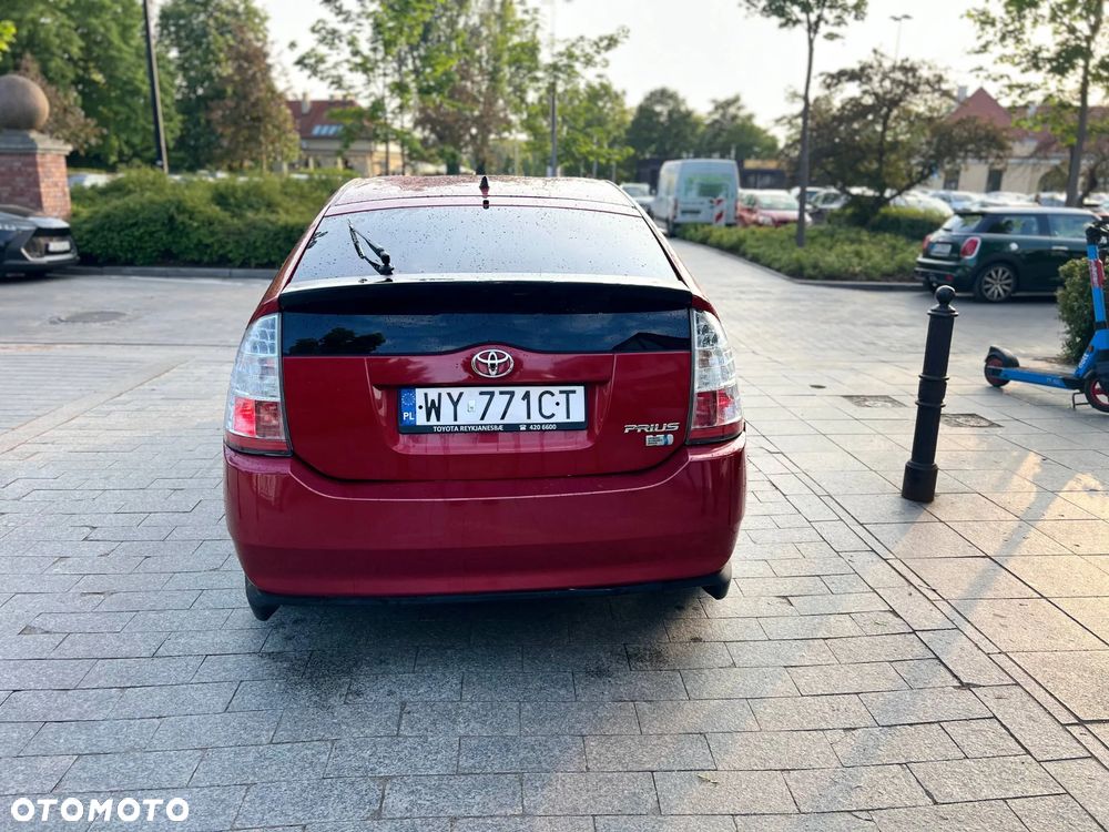 Toyota Prius 1.5 VVT-i Prestige - 4