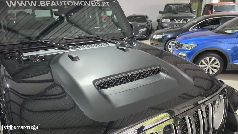 Jeep Gladiator 3.0V6 MultiJet AWD Auto Overland — fotografia 14