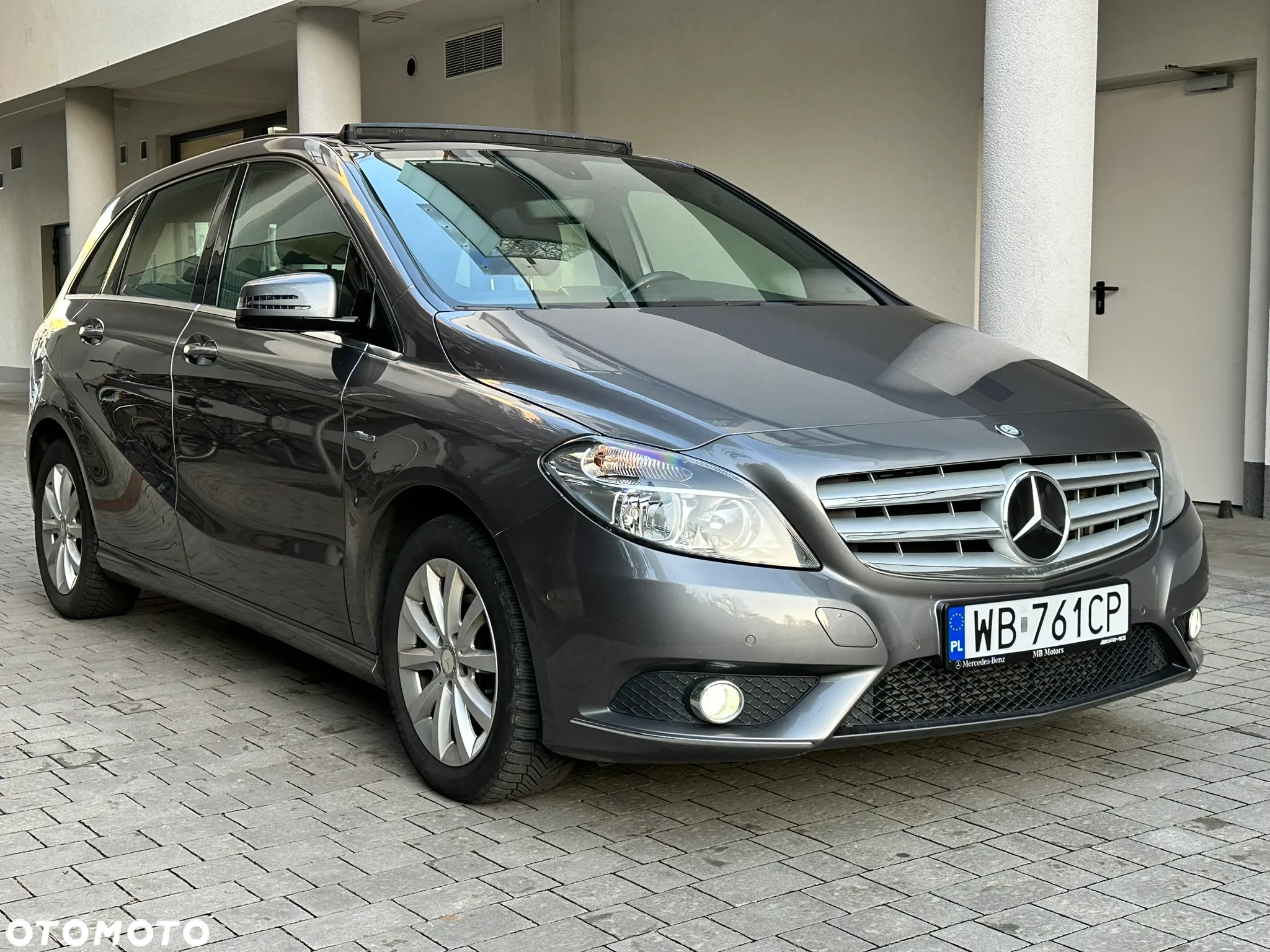 Mercedes-Benz Klasa B 180 (BlueEFFICIENCY) - 3