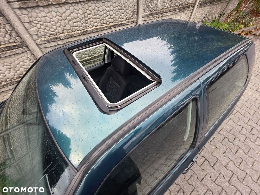 Volkswagen Golf 1.6 - 32