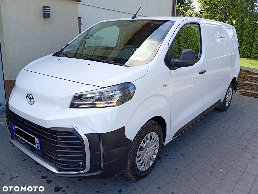 Toyota PROACE - 1