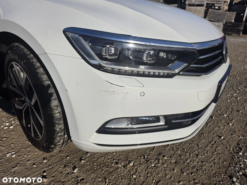 Volkswagen Passat - 9
