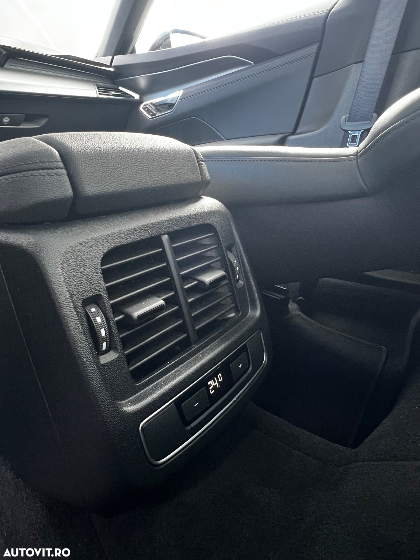 Audi e-tron - 23
