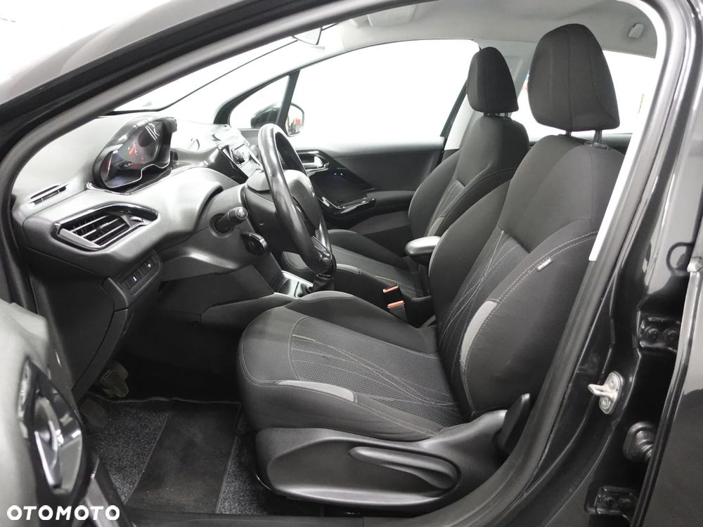 Peugeot 208 1.4 HDi Active - 23