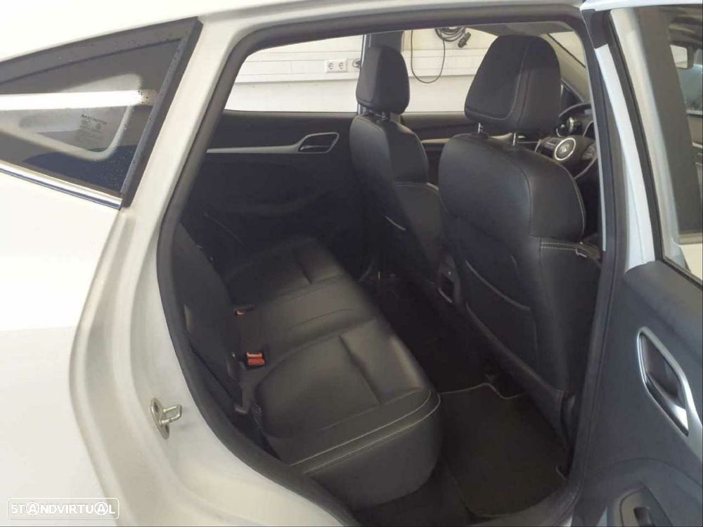 MG ZS EV 44.5 kWh Luxury - 13