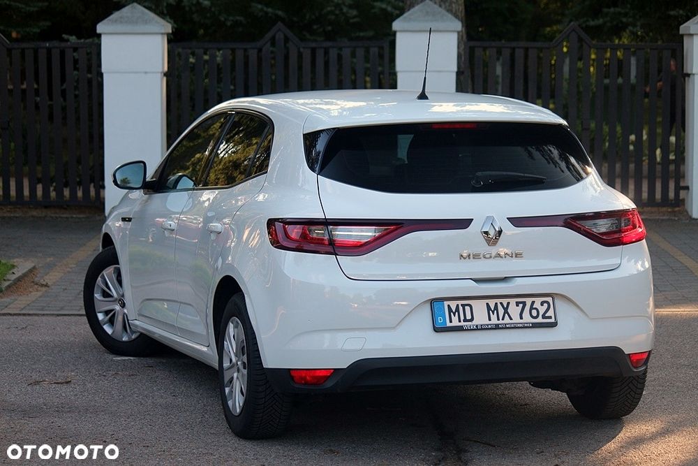 Renault Megane ENERGY TCe 115 LIMITED - 9