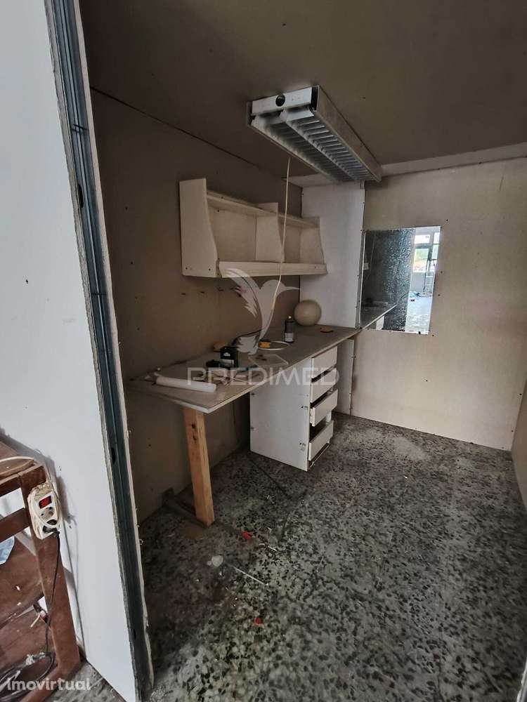 Loja na Cruz de Pau - Grande imagem: 5/6