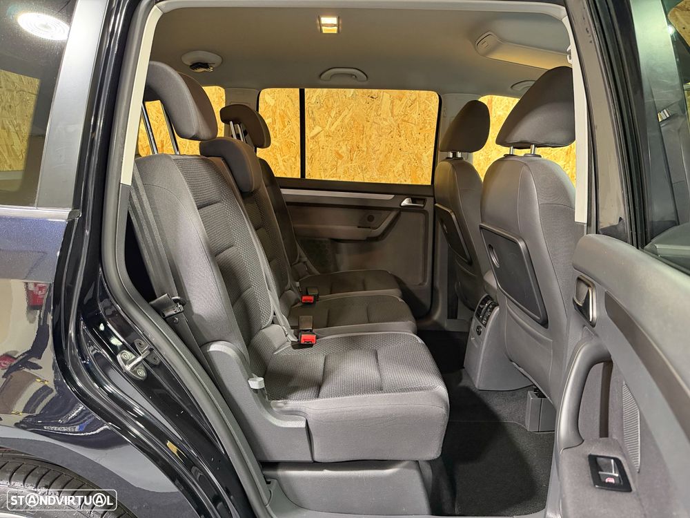 VW Touran 1.2 TSi Confortline 5L - 27
