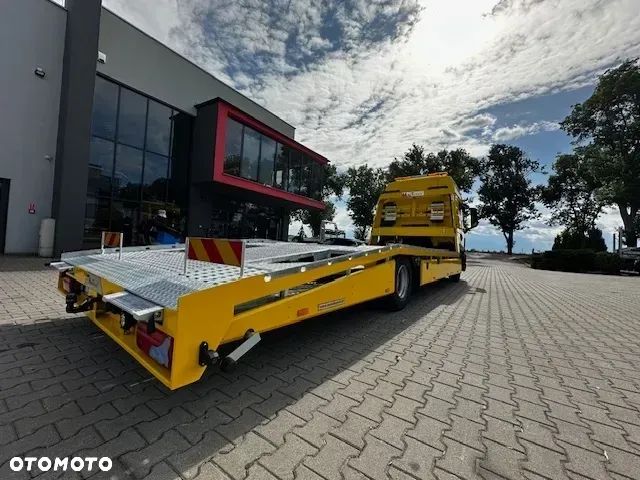 MAN TGL 12.250 STAŁA ZABUDOWA