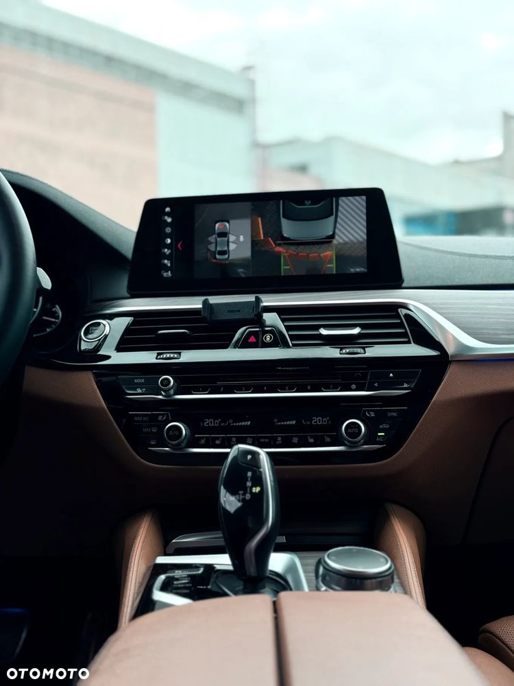 BMW Seria 5 530d xDrive M Sport sport - 27