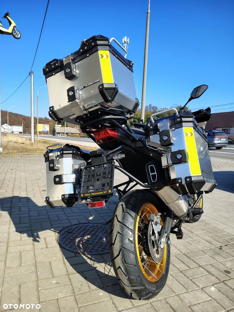 QJMOTOR SRT900S - 14