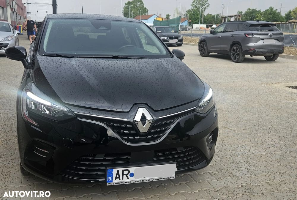 Renault Clio - 10