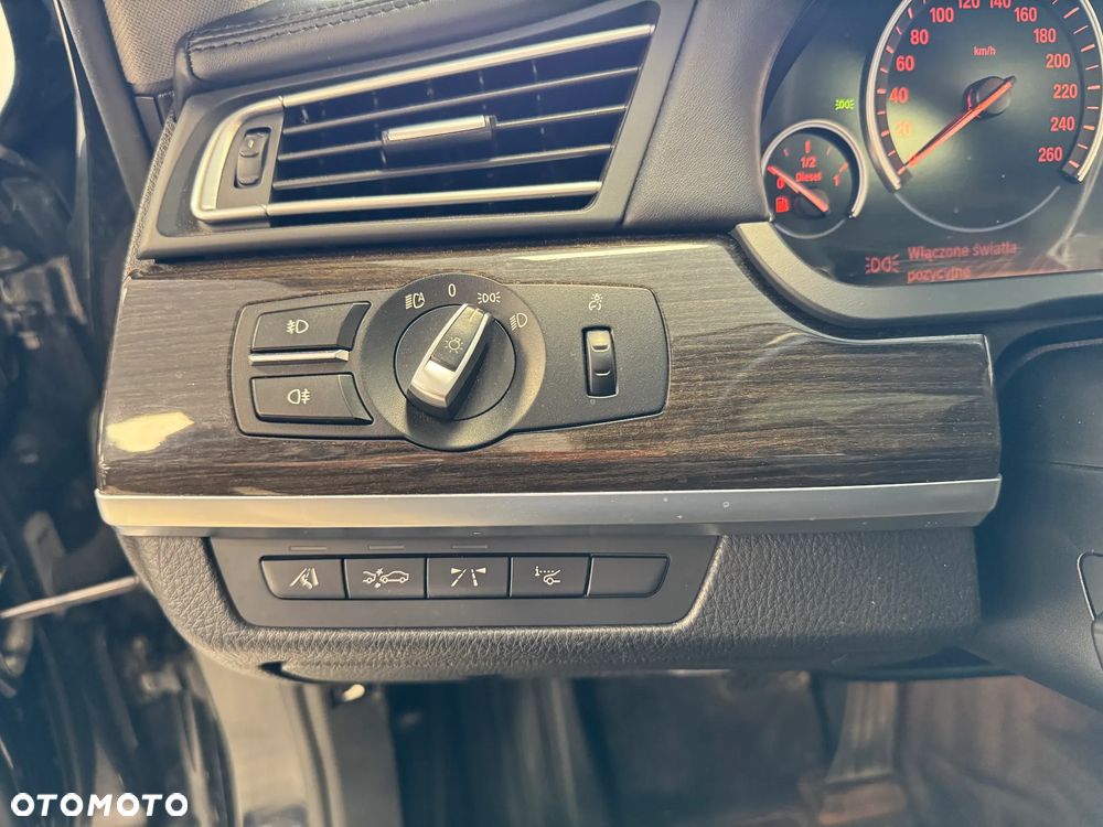 BMW Seria 7 - 16