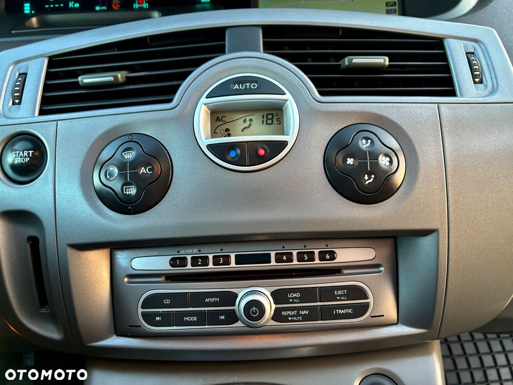 Renault Grand Scenic - 33