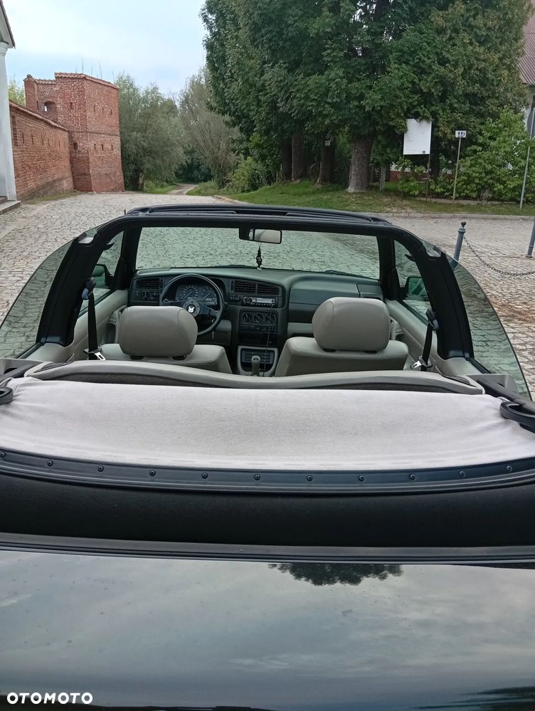 Volkswagen Golf Cabrio 1.8 - 8